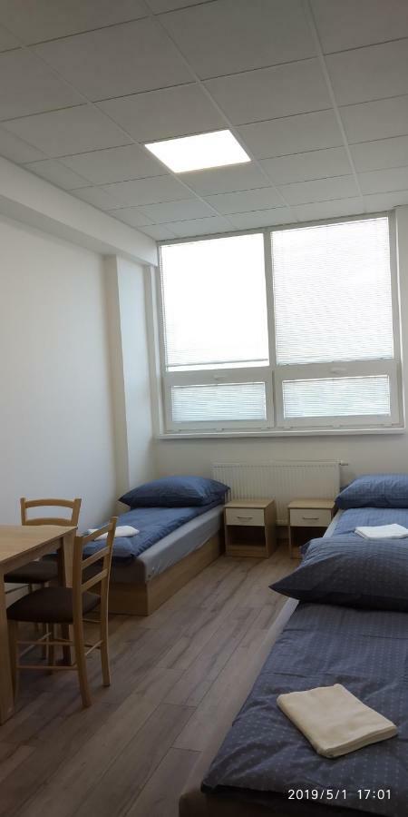 White Coral Club Hostel Kosice Bagian luar foto
