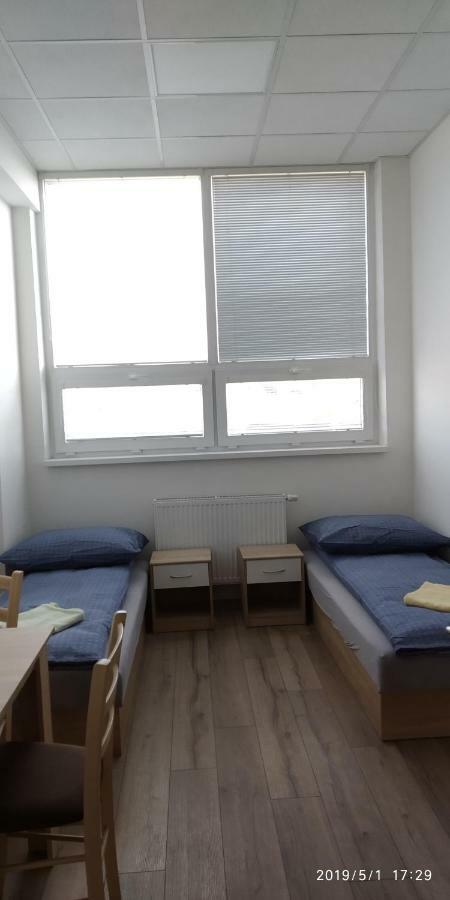 White Coral Club Hostel Kosice Bagian luar foto