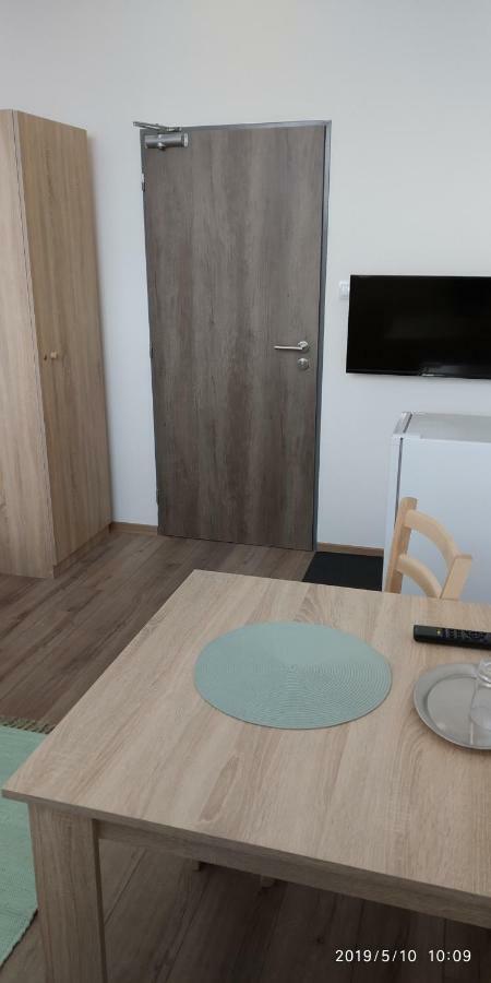 White Coral Club Hostel Kosice Bagian luar foto